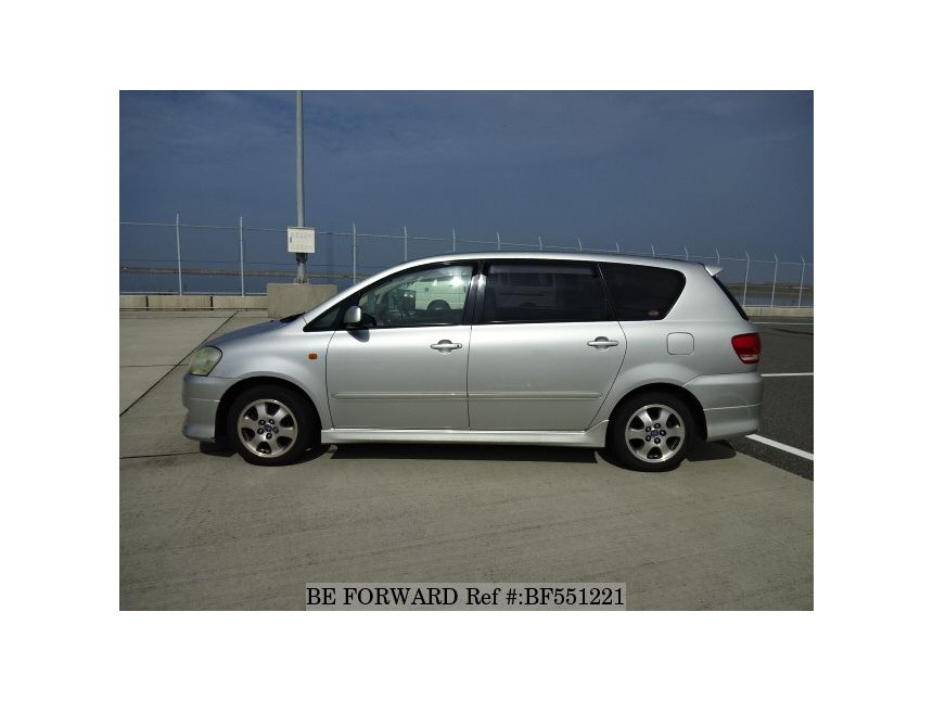 ქირავდება მინივენი