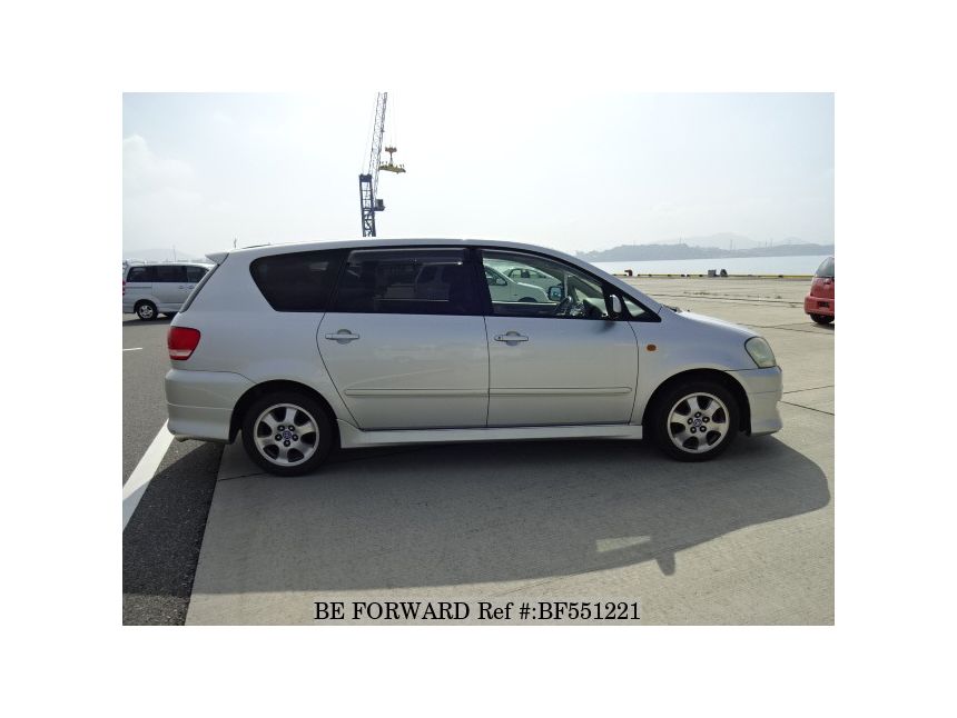 ქირავდება მინივენი