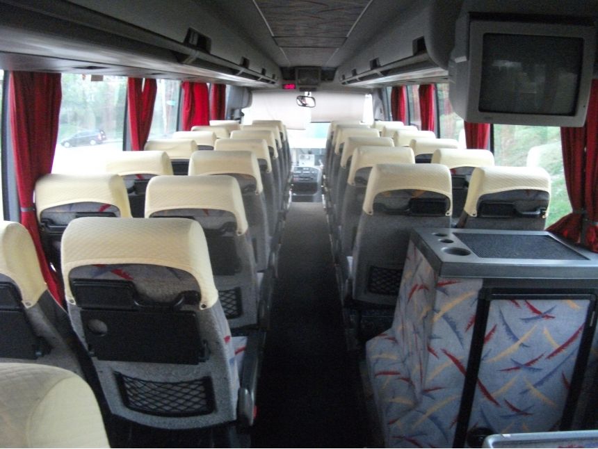 ავტობუსით მომსახურეობა