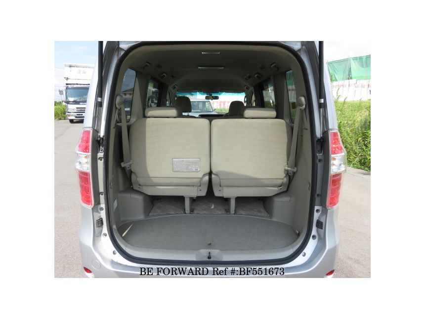 ქირავდება წლიანი კომფორტული მინივენები საუკეთესო ფასად