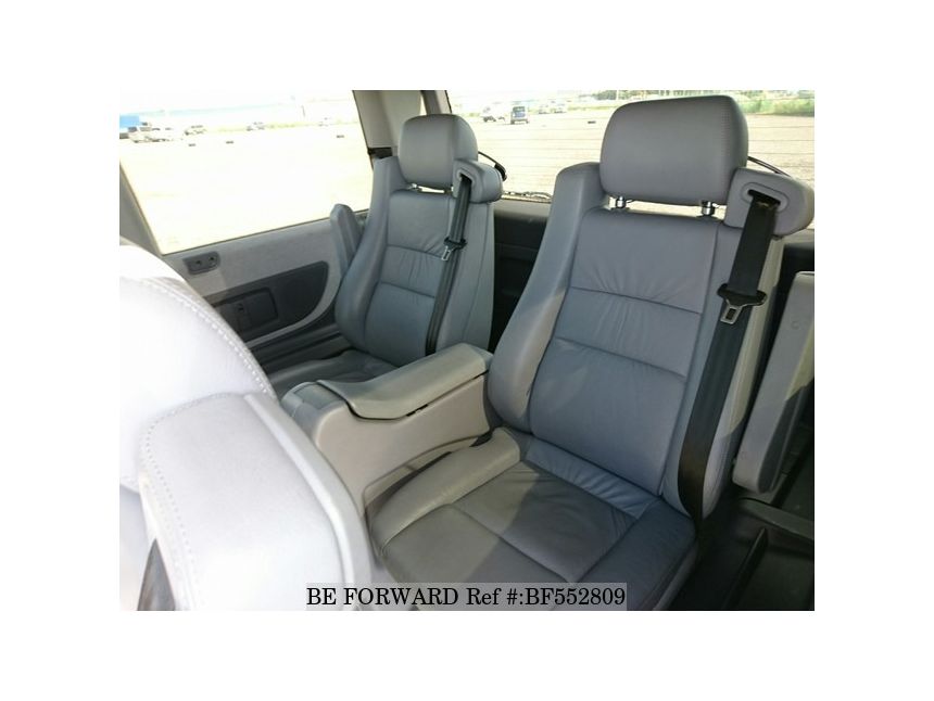 ქირავდება წლიანი კომფორტული მინივენები საუკეთესო ფასად