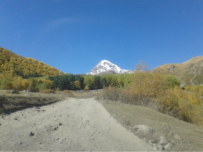 ერთდღიანი ჯიპ-ტური დათოვლილ ყაზბეგში,, --''