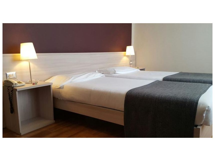 იჩქრეთ !!!! აქციააა მილანი ევრო