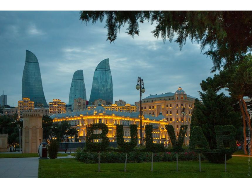 მოიწყვეთ დაუვიწყარი დღიანი ახალ წელი ულამაზეს ბაქოში