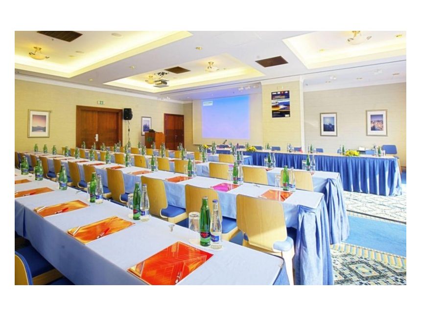 გაატარეთ ახალი წელი პრაღაში, ევროპის ცენტრი