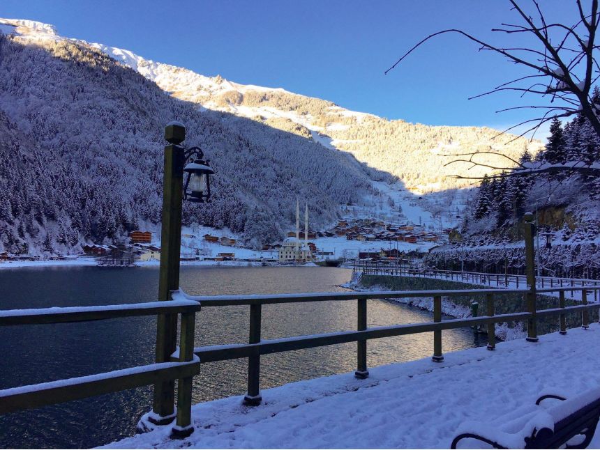 გაატარე დაუვიწყარი დღე უზუნგოლის ტბაზე ,- დეკემბერს