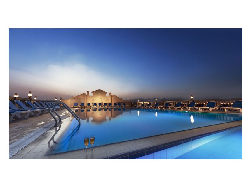 ეგვიპტის ცხელი მზე ადამიანზე