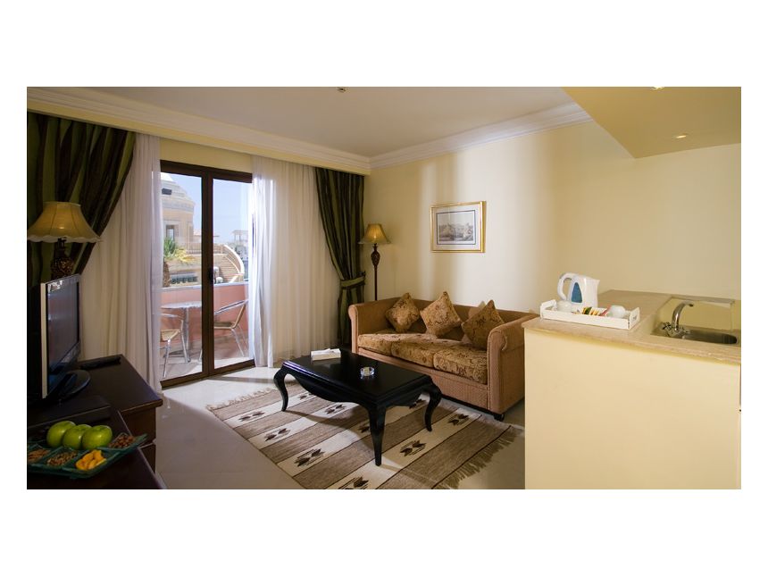 ეგვიპტის ცხელი მზე ადამიანზე