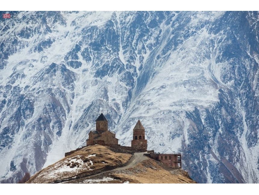 თოვლიანი ყაზბეგი