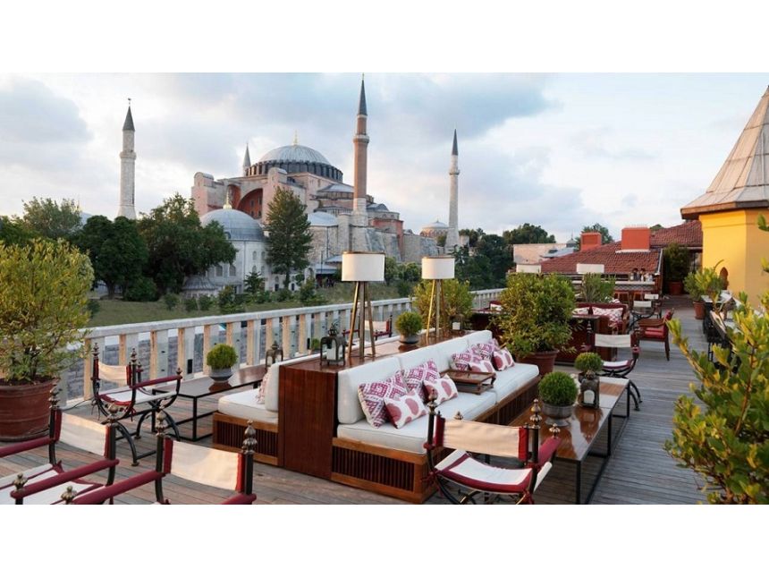 ვალენტინობა სტამბოლში