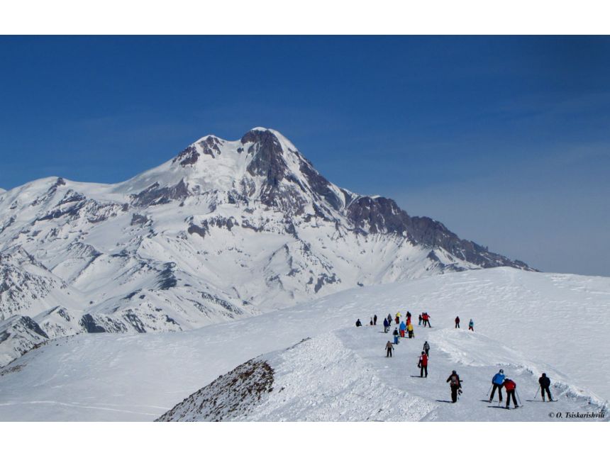 გუდაურის სეზონის გახსნა ! -  დეკემბერი ! ფასდაკლებები   ! საჩუქრები  და უამრავი  გათამაშება !