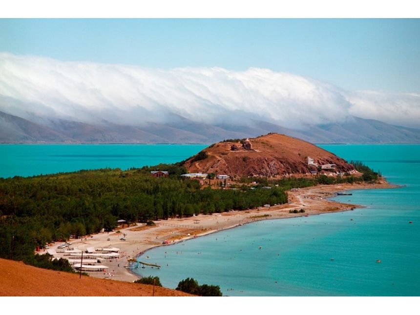 დღიანი სომხეთის ტური + სევანის ტბა -