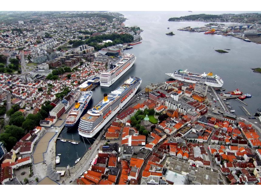 კრუიზი რომიდან ამსტერდამამდე, დასავლეთ ხმელთაშუა ზღვა  ღამე &  ქვეყანა