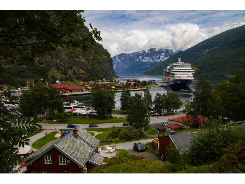 კრუიზი რომიდან ამსტერდამამდე, დასავლეთ ხმელთაშუა ზღვა ღამე & ქვეყანა