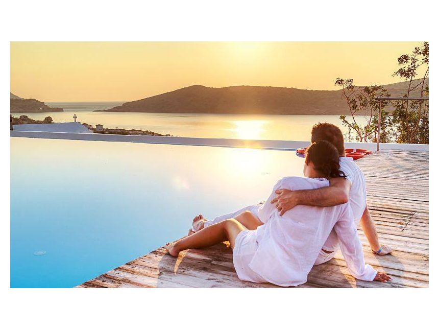 გაატარეთ სიყვარულის დღე საბერძნეთში <