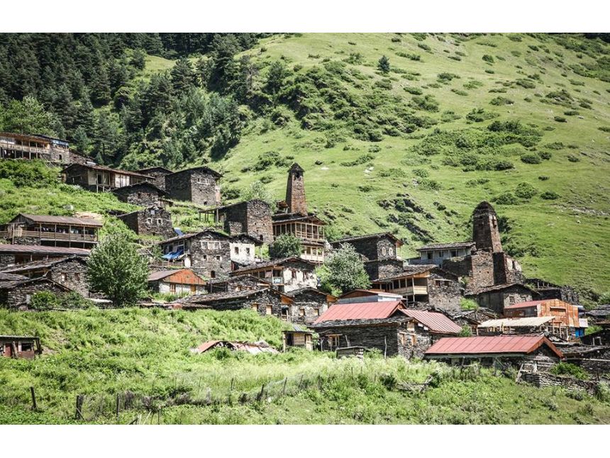 დღიანი ჯიპ ტური თუშეთში -- აგვისტო (--) დარჩა  ადგილი