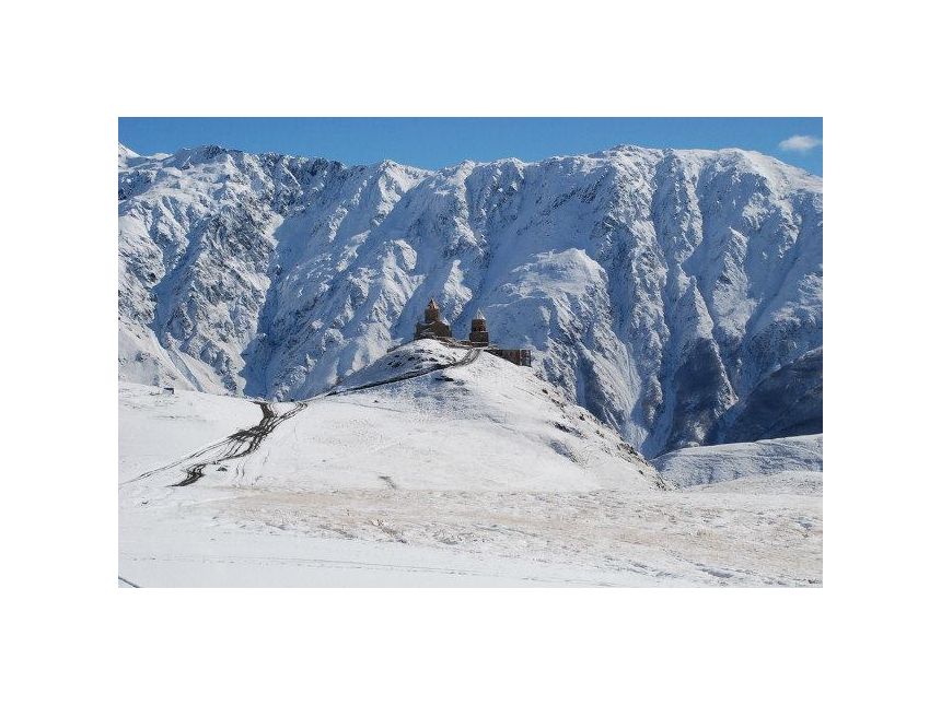 ერთ დღე ყაზბეგში - თობლიანი გერგეთის სამება