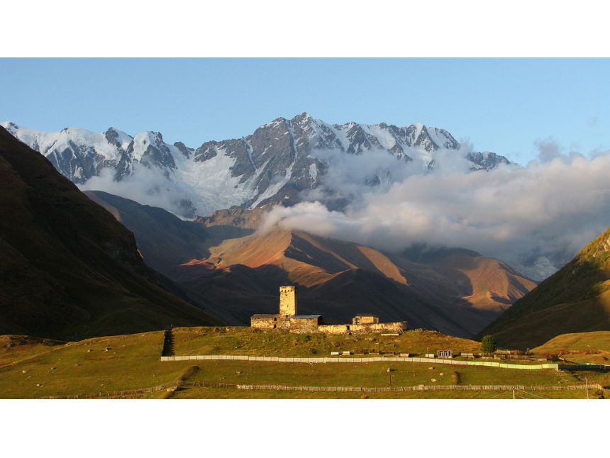 სვანეთის დღიანი ტური ეტაპობრივი გადახდით