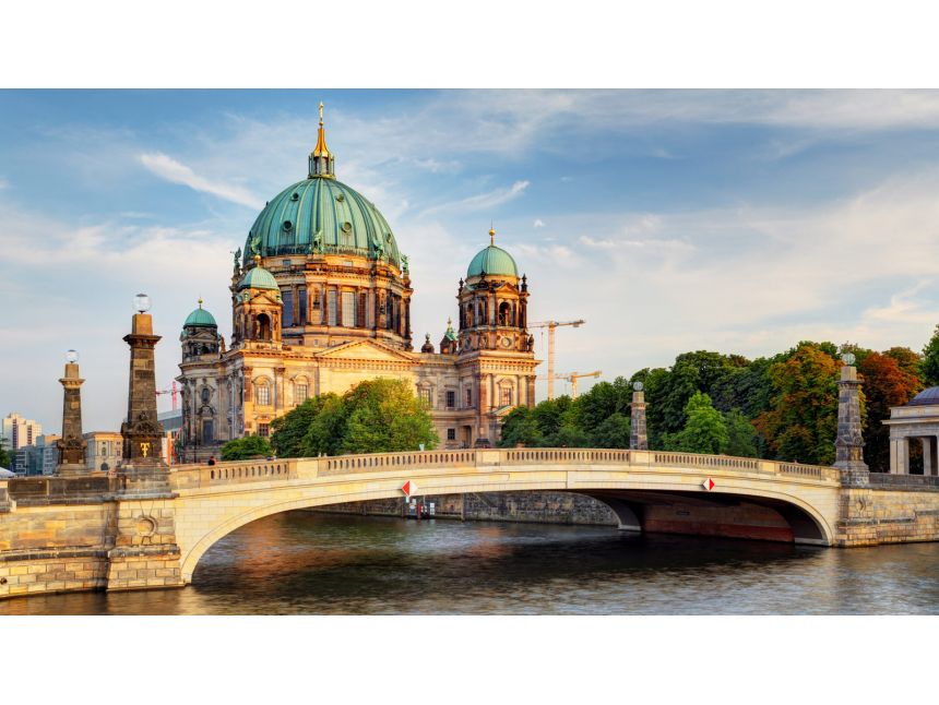 ბერლინი  €-დან!