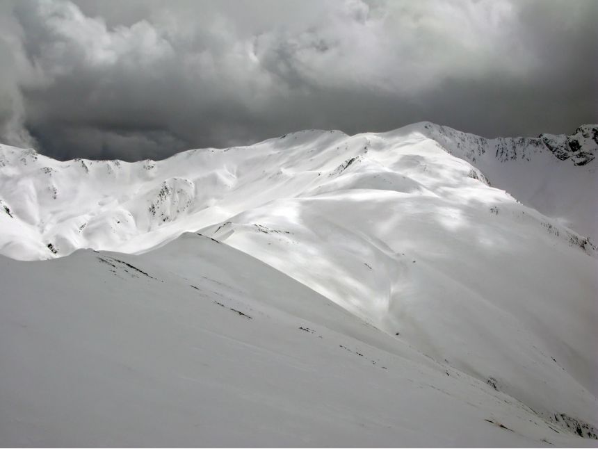 თებერვალს  დღიანი ტური ჯუთაში