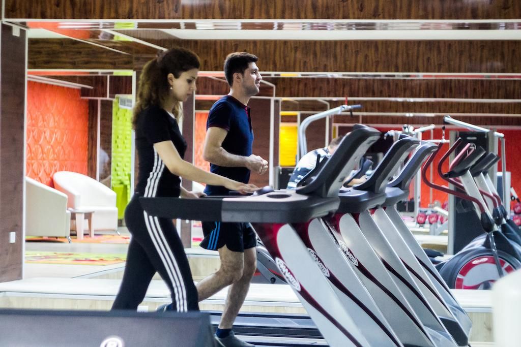 გაატარე -- აპრილი ბაქოში Hot Travel Group-თან ერთად!