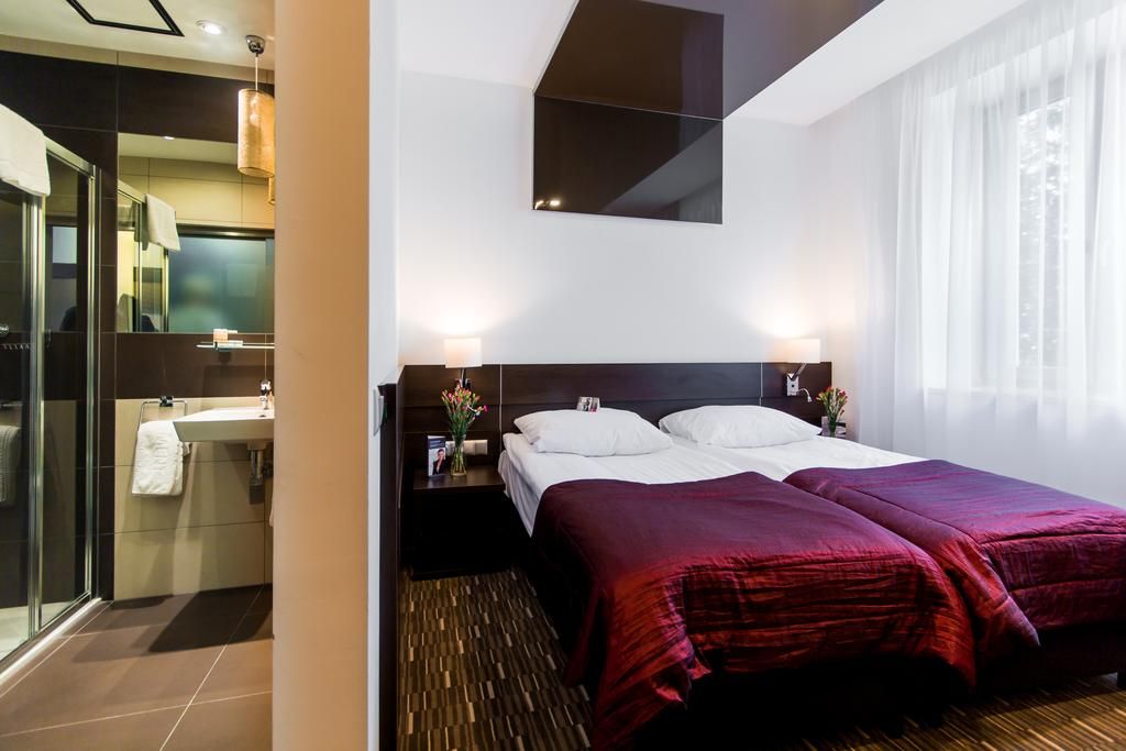 პოლონეთი იჩქარეთ