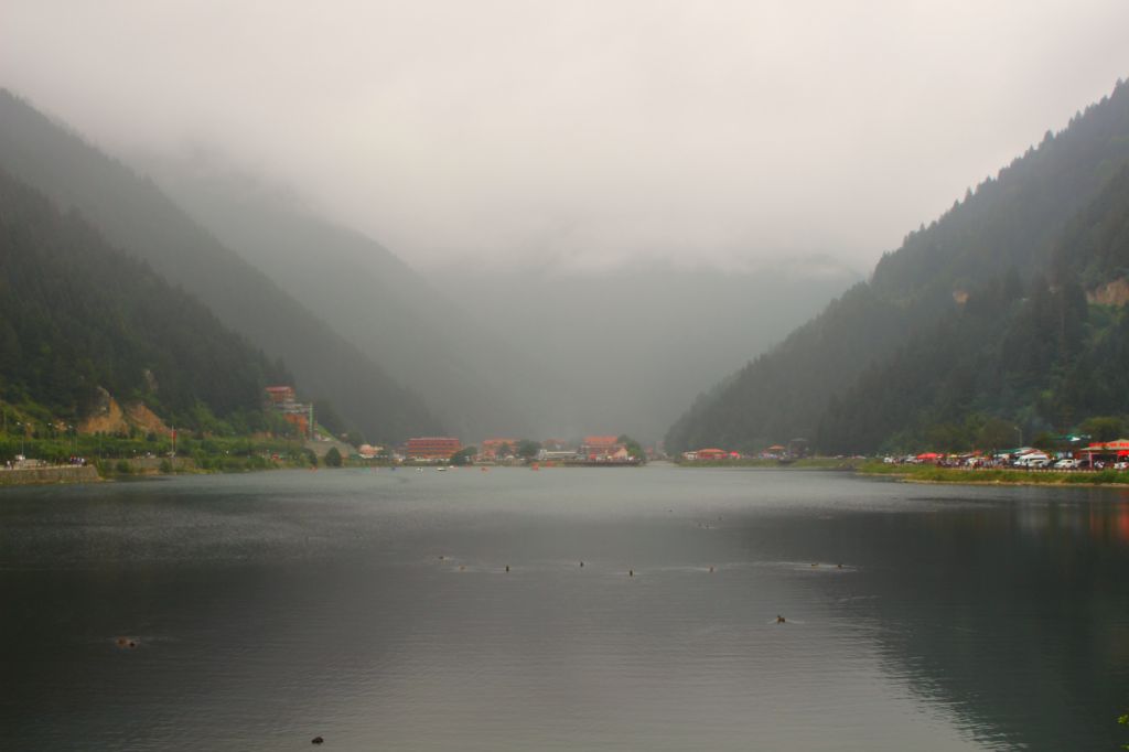 დღიანი ტური თურქეთში უზუნგოლის ტბაზე და ტრაპზონში