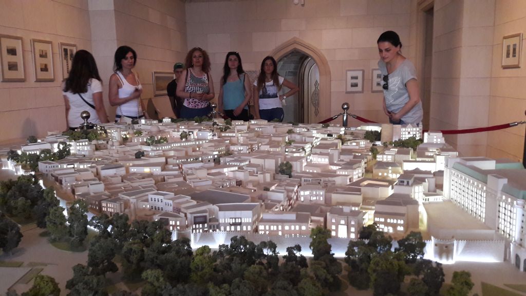 -- მარტი-გაზაფხული ბაქოში!