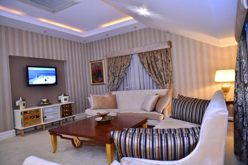 დაგეგმე ბაქოში მოგზაურობა -- მაისს Hot Travel Group-თან!!