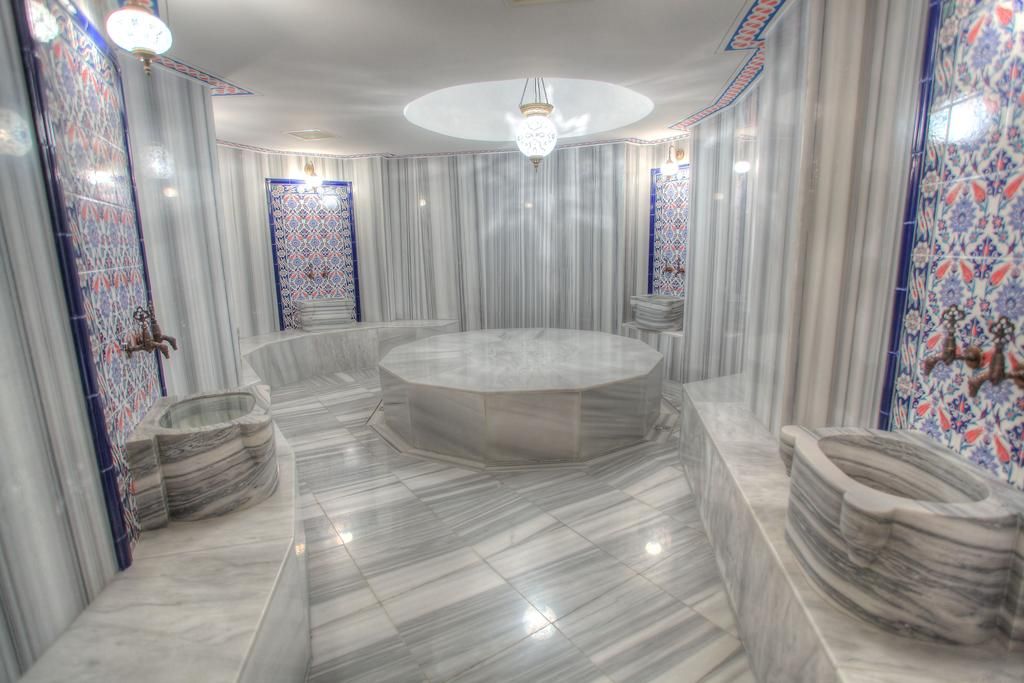 დაგეგმე ბაქოში მოგზაურობა -- მაისს Hot Travel Group-თან!!