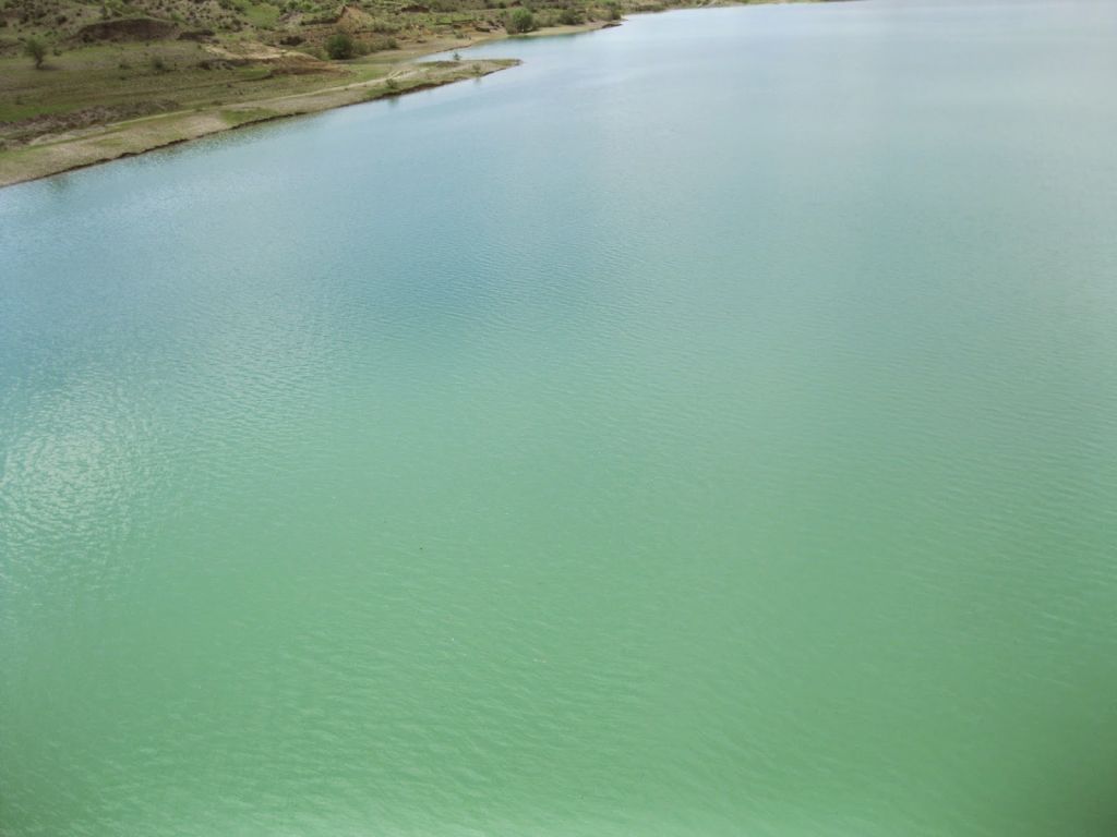 ვაშლოვანი: ტახტი თეფას და ქილა კუპრას ტალახის ვულკანები