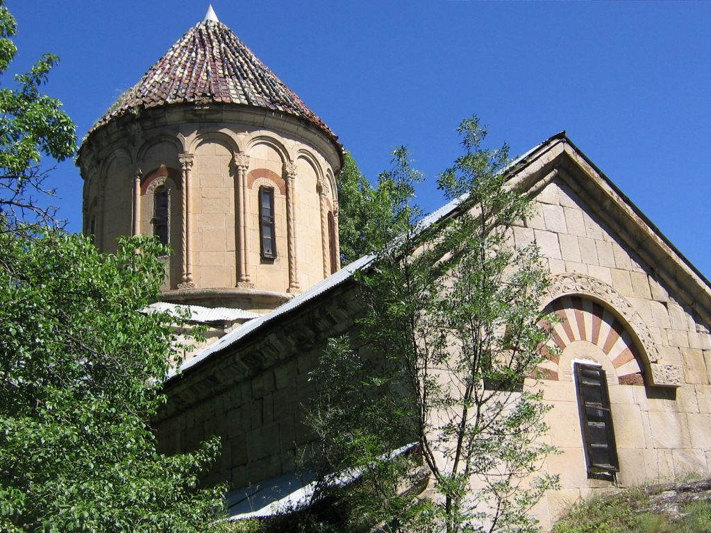 ტაო-კლარჯეთის  დღიანი ტური ,, აპრილი დარჩენილია  ადგილი