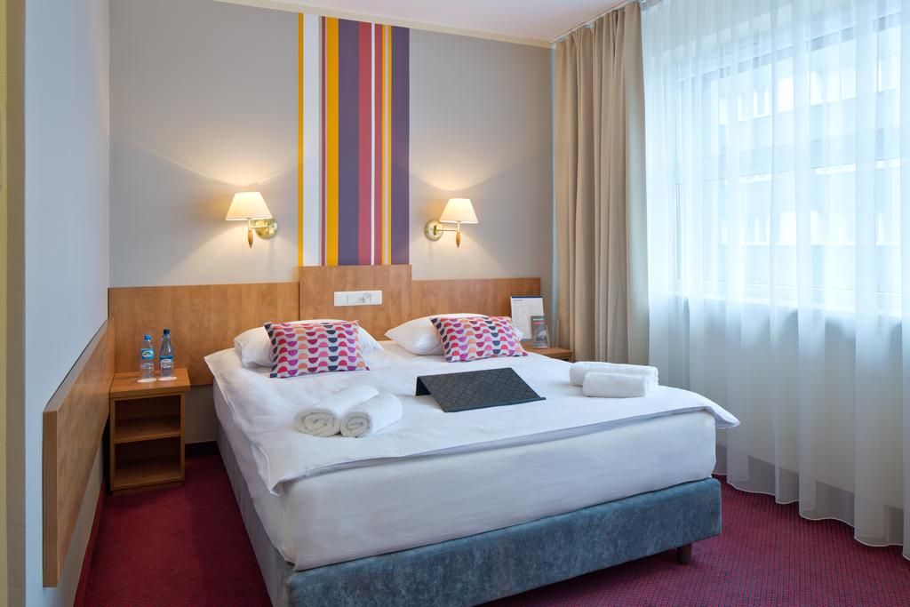 იჩქარეთ პოლონეთი ვარშავა ევრო აქციააა!!!!!