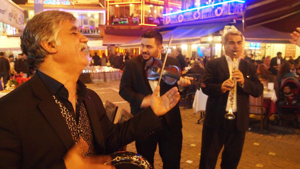 სტამბულის განსხვავებული ტური ტიტების ფესტივალზე!