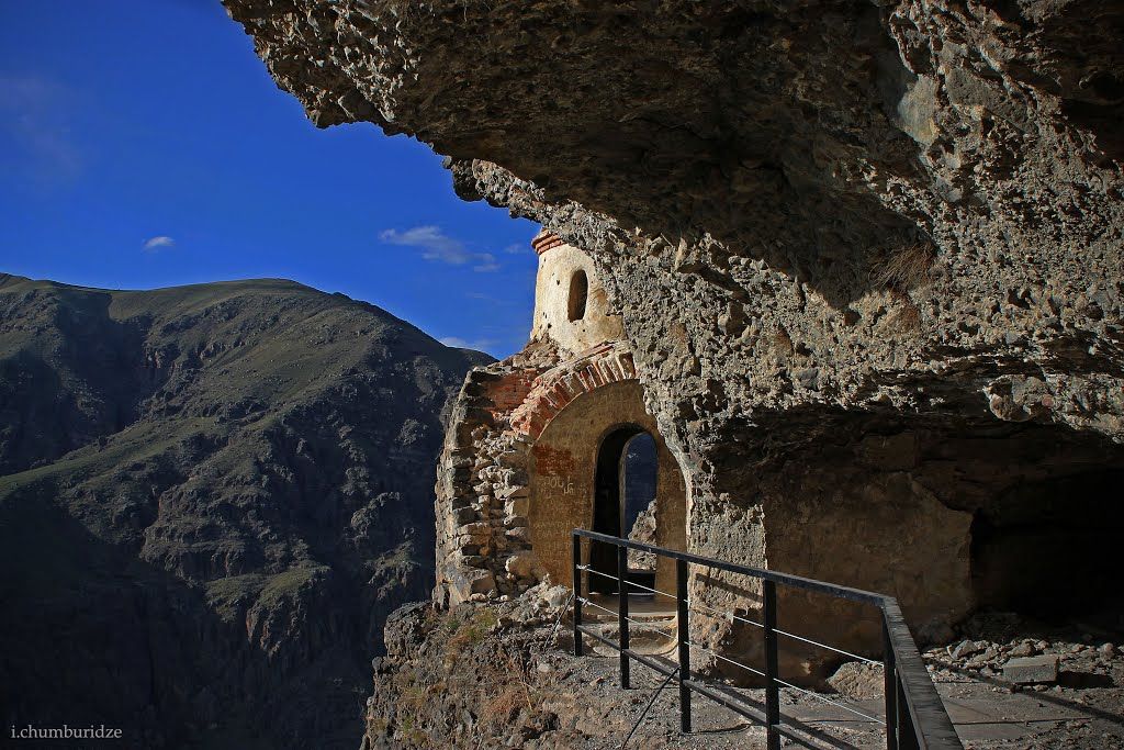 ვარძია-ვანის ქვაბები-ხერთვისი