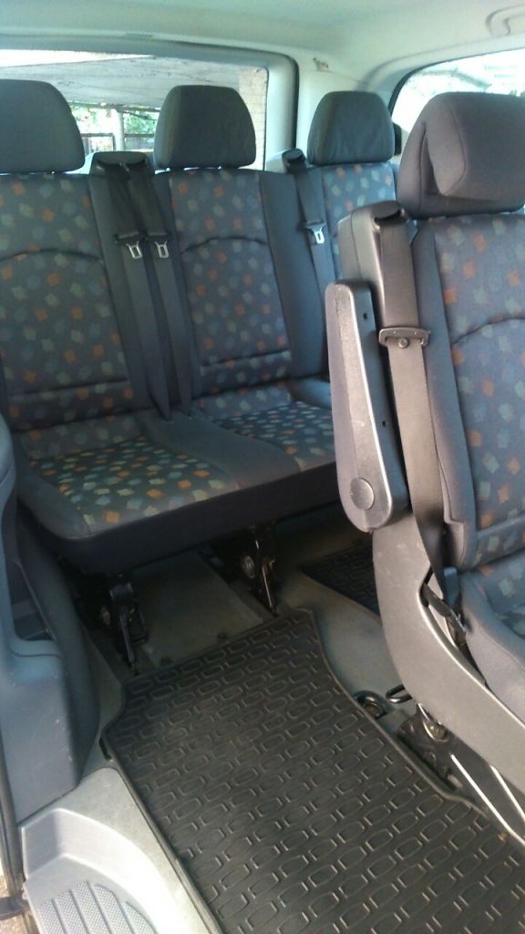 გიდი-მძღოლის მომსახურება