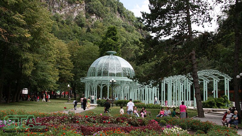 ТУР БОРЖОМИ