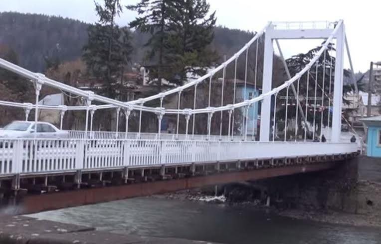 ТУР  БОРЖОМИ