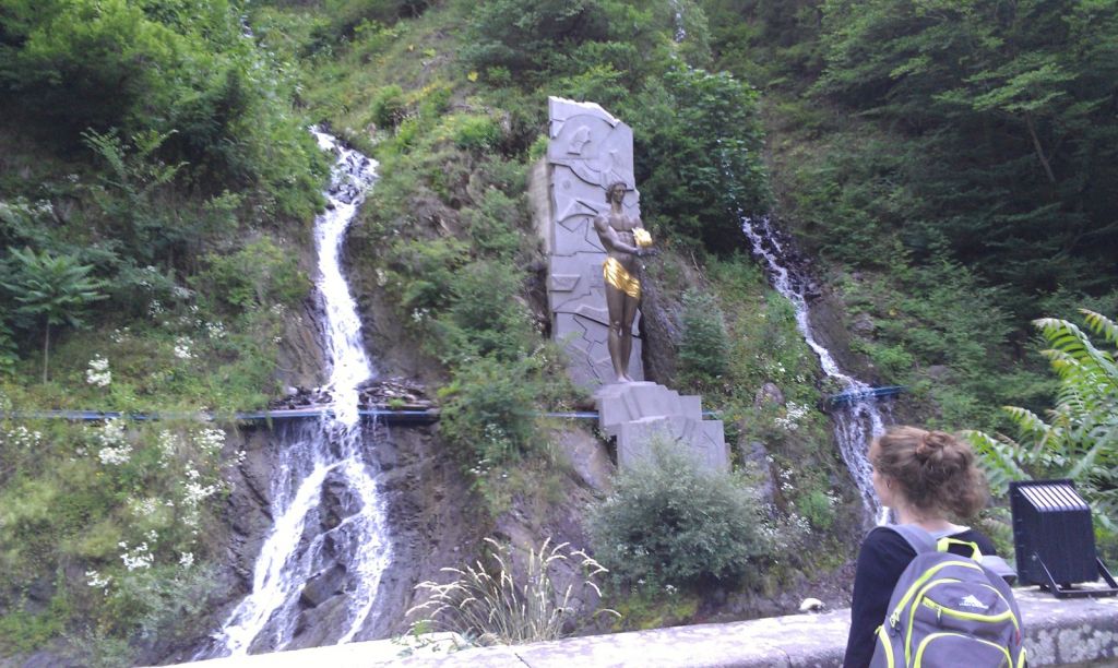 ТУР  БОРЖОМИ