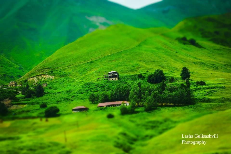 ხადას ხეობა  მაისს (Be TraveleR)