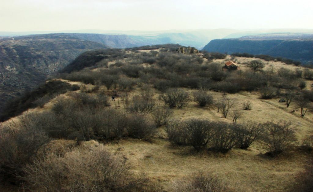 აპრილი ისტორიული სამშვილდე დარჩენილია ადგილი