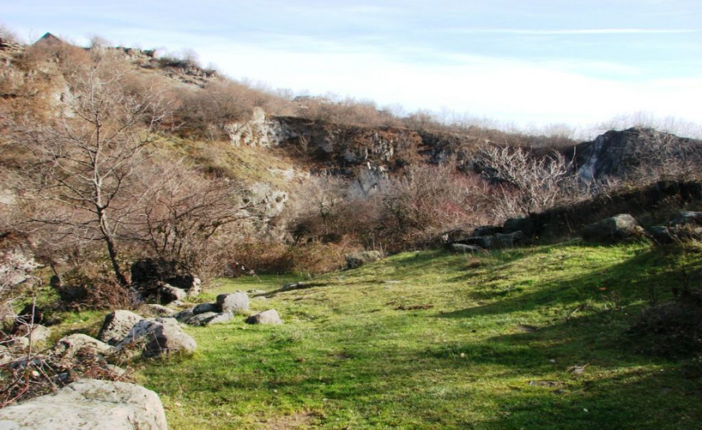 აპრილი ისტორიული სამშვილდე დარჩენილია ადგილი