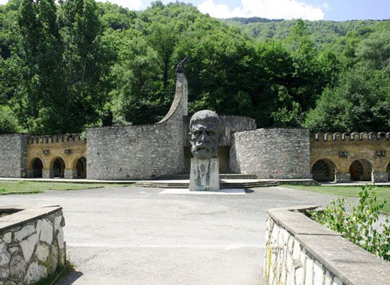 საბავშვო ექსკურსია ჩარგალში