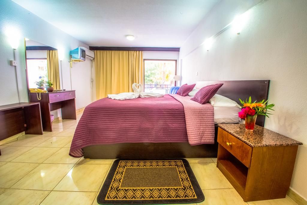 კვიპროსი ლარნაკა ულაზესი ზღვის პირა ქალაქი ევრო