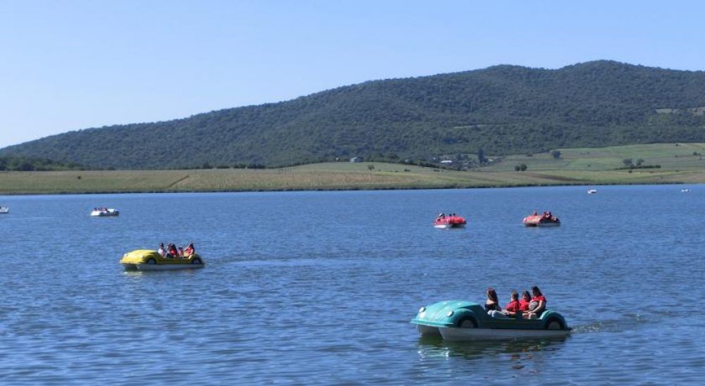 საბავშვო ექსკურსიები - ანანური ბაზალეთის ტბა