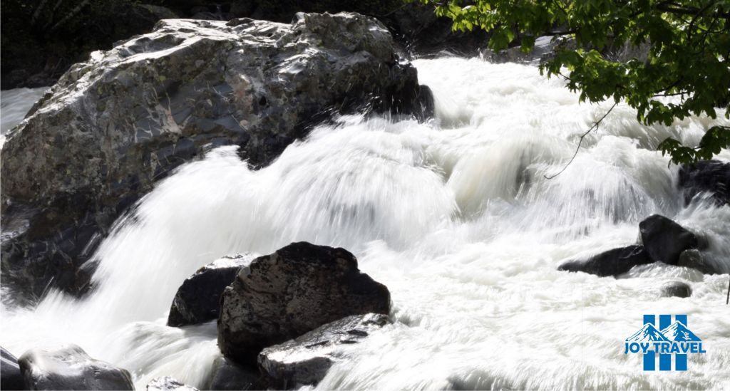 სამდღიანი-ტური სვანეთში , , მაისი