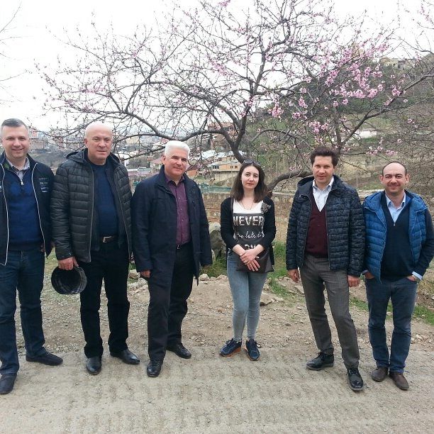 თბილისის ღირსშესანიშნაობები: სამება, ძველი თბილისი, აბანოთუბანი, ნარიყალა, მთაწმინდის პარკი, მთაწმინდის პანთეონი...