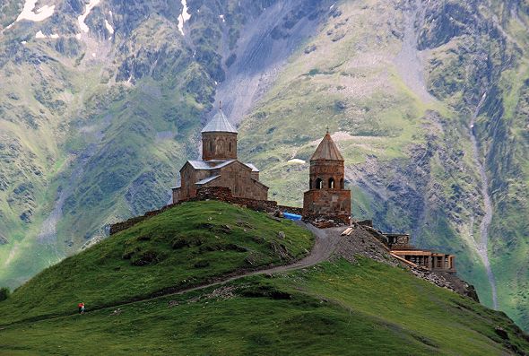 ერთდღიანი ტური ყაზბეგში - გერგეთის სამება