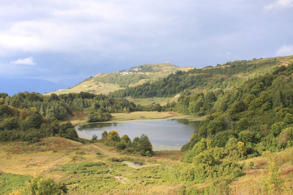 დღიანი ტური ულამაზეს რაჭაში