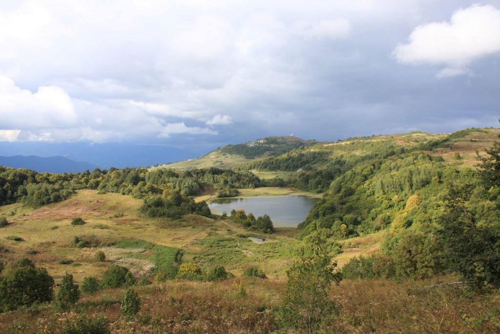 დღიანი ტური ზემო რაჭაში <